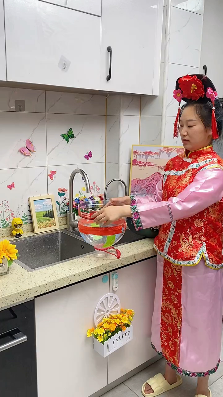 北大怪才研发“天鹅沥水篮”问世,打破传统设计,太棒了!