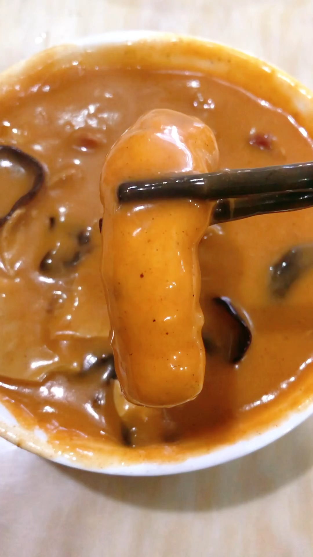 7块一碗的胡辣汤,只有喝方中山的,才有提神醒脑的感觉!