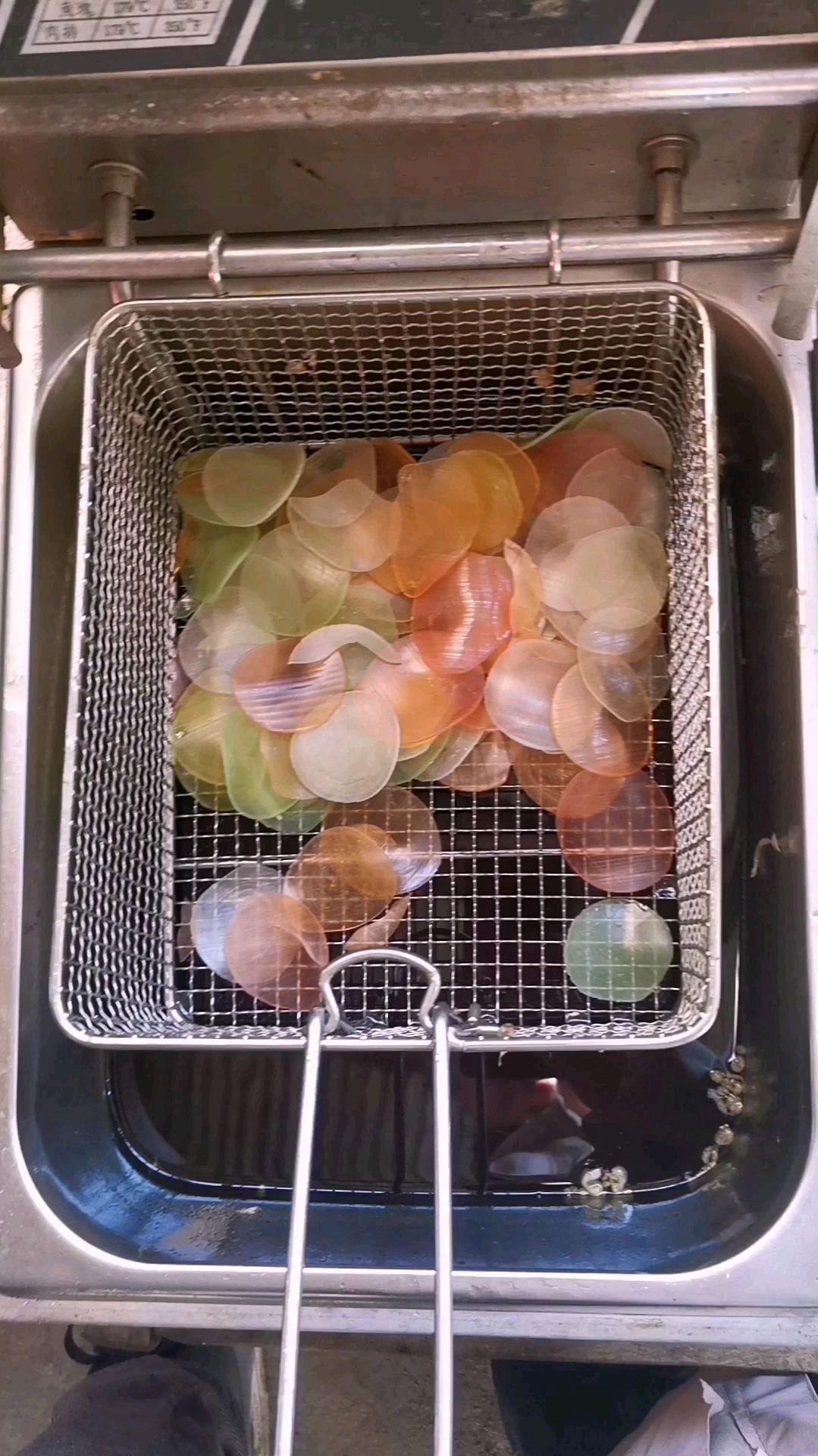 油炸虾片薯片的技巧