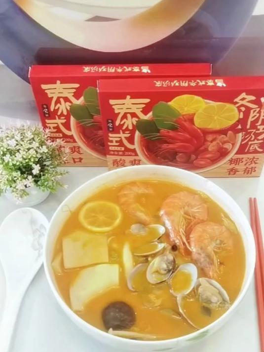 万物皆可冬阴功 一起吃掉食货星球 天气冷了,来一碗酸爽辣口的