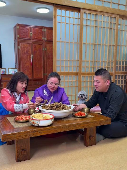 农村铁锅炖大鹅,一口暖全身