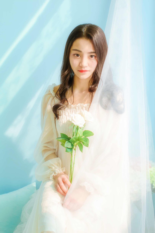 图片[2]-少女与诗-六色网