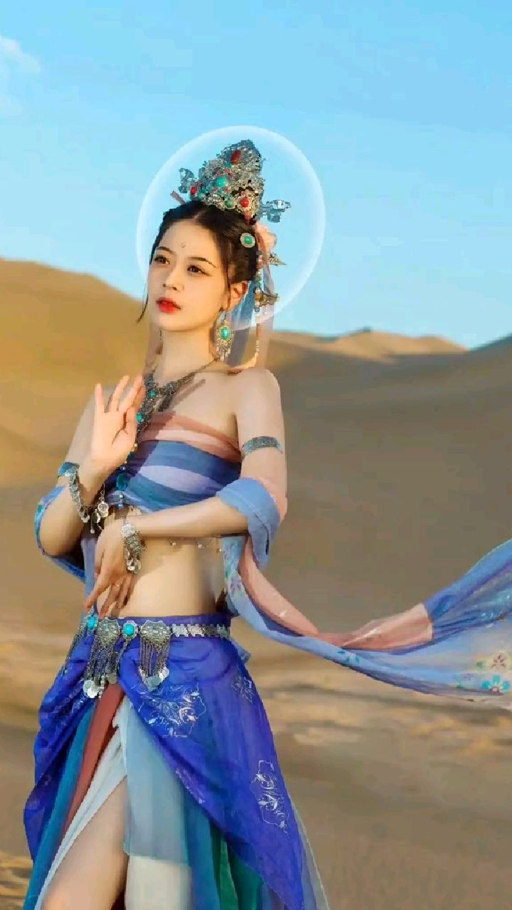敦煌壁画到底有多美?真人还原敦煌莫高窟壁飞天壁画,画面极具震撼!