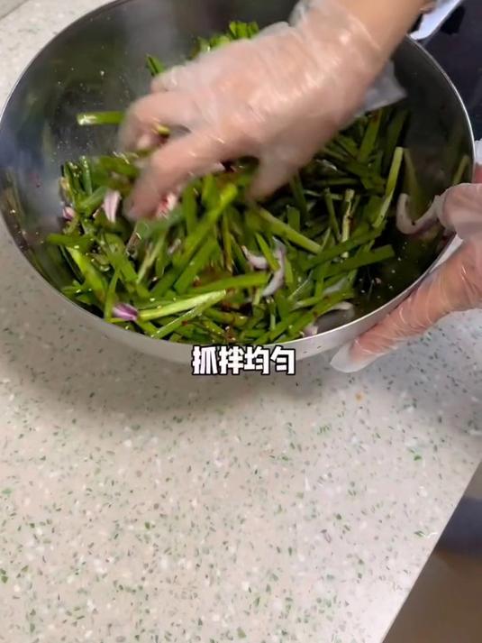 下雪天和烤五花肉最配啦!外焦里嫩的厚切烤五花肉也太太太好吃啦