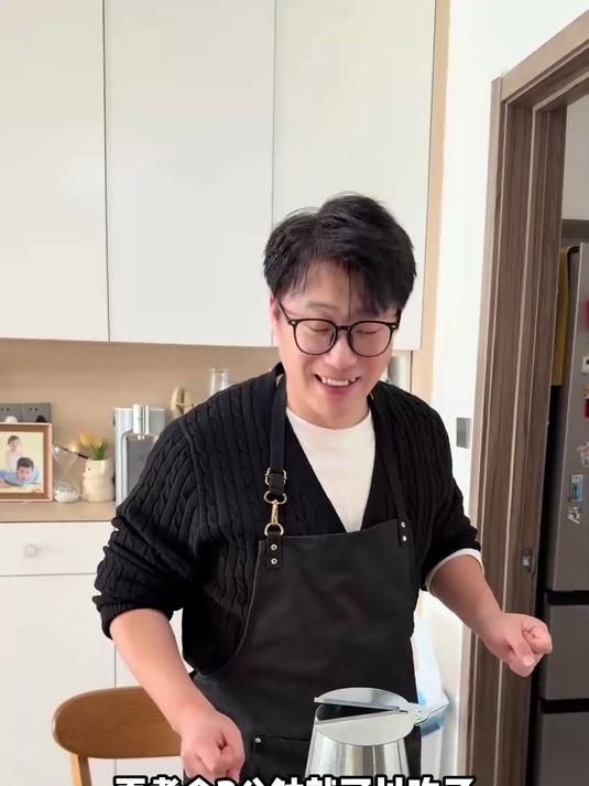 东北羊肉酸菜火锅来了 铜锅涮肉跟冬天太搭了