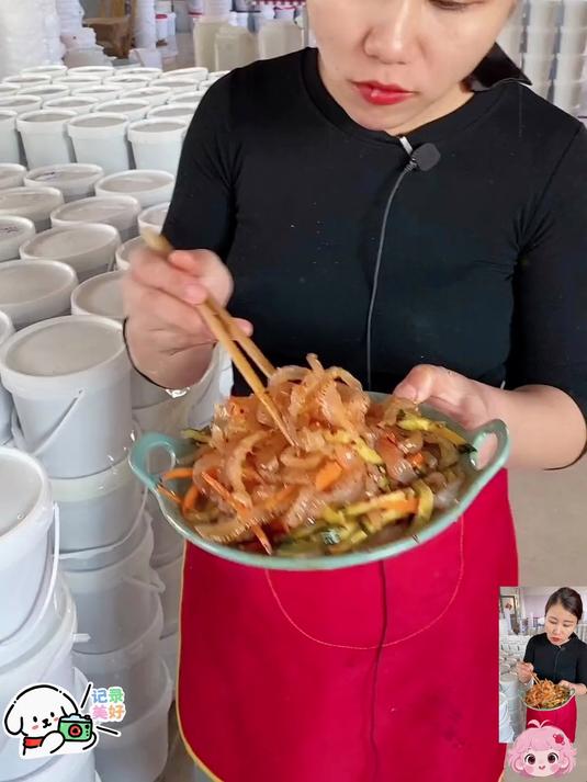 吃饭没胃口一定要尝尝这个凉拌海蜇丝!
