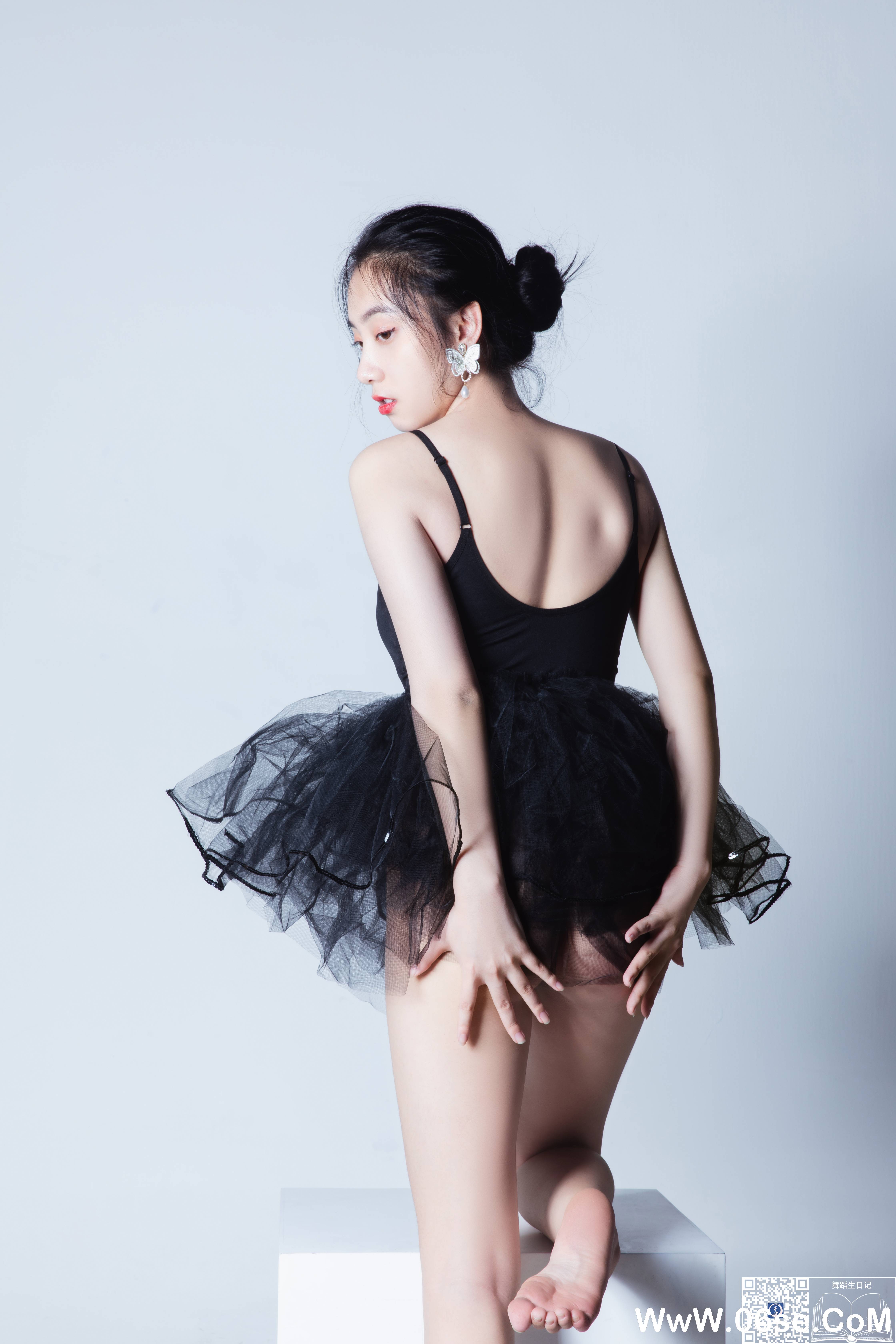 图片[24]-[GALLI嘉丽]舞蹈生日记 019 – 唐可[28P209M]-六色网
