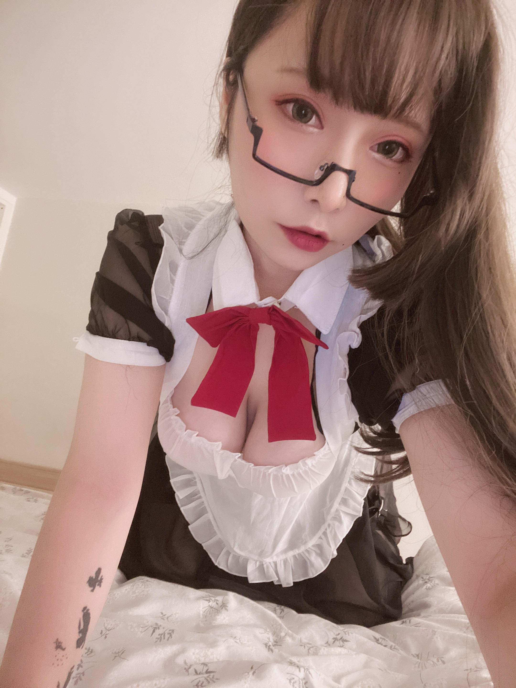 图片[5]-次屁啦 NO.001 — 透明女仆桃 [22P84M]-六色网