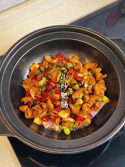 湖南桌桌必点招牌菜，小炒肥肠你会做吗？