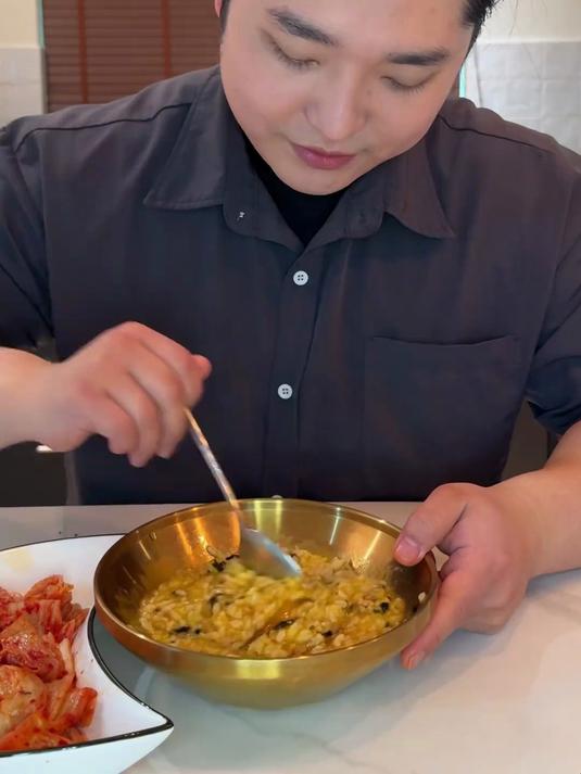 震惊！韩国人早餐居然吃这个，喝谓乳早安胃早谓乳无所畏惧