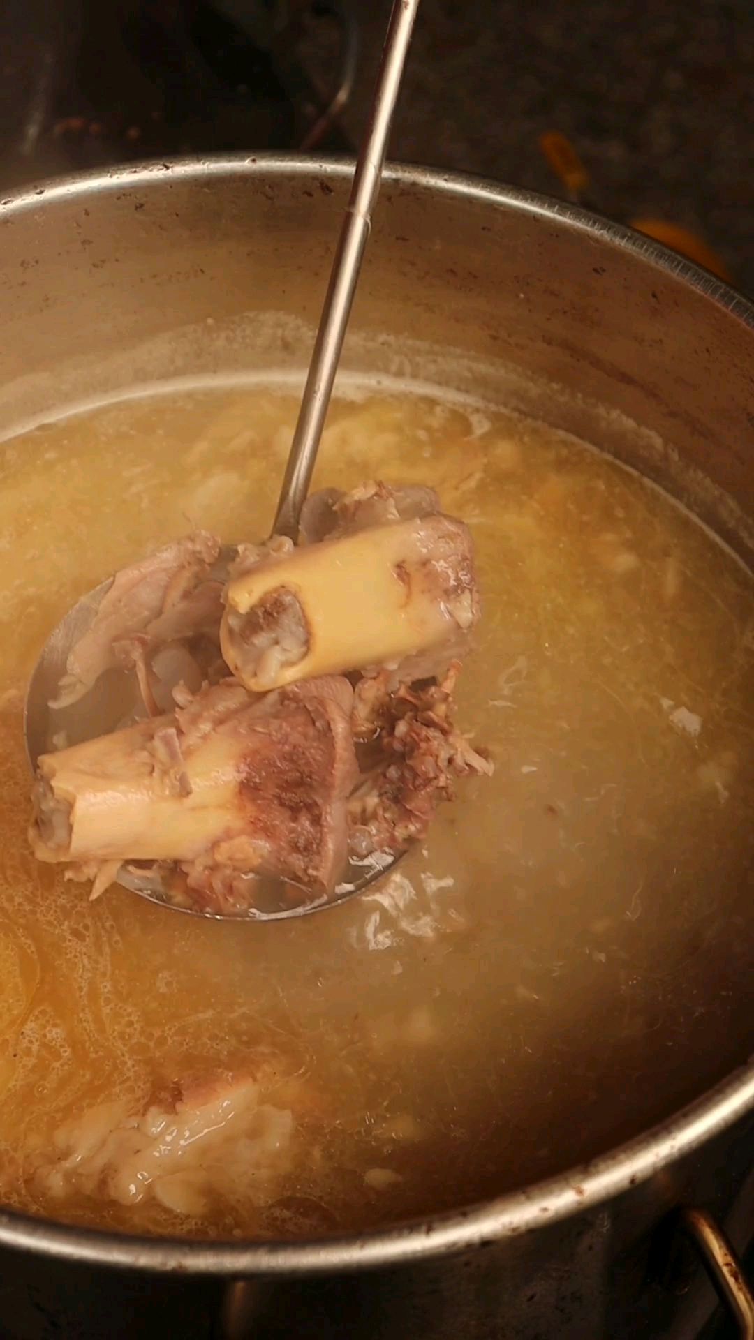 简单易学的高汤,在家做的米线不比饭店差