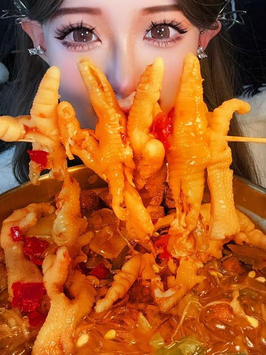 沉浸式吃酸辣脆脆无骨鸡爪+农家大锅菜