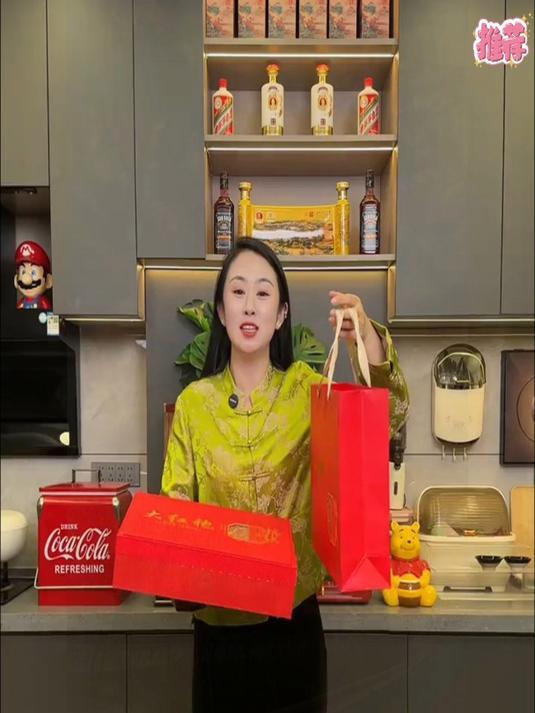 大红袍 茶香持久,浓醇回甘,茶汤浓郁,岩韵明显