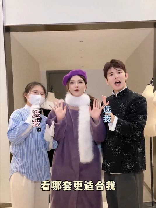 jojo 出生的那天就已经在想百日宴要穿什么了!但到现在还没定好