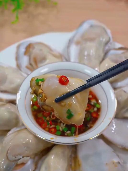 感受!乳山生蚝肉的嫩滑,像果冻一样