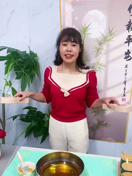 在家做包子一定要用这个包子模具,一按一磕就成型了,外形还美观