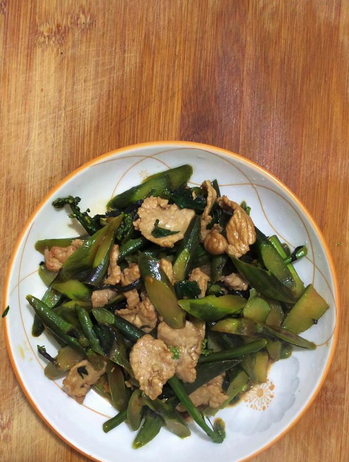 过年吃什么菜,吃紫菜苔炒肉,解腻又下饭
