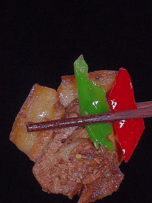五花肉的做法,这样做的酱爆肉肥而不腻,香辣下饭