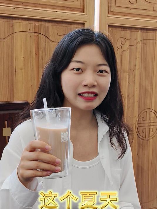 夏天到了,试试自制冰镇普洱奶茶吧~