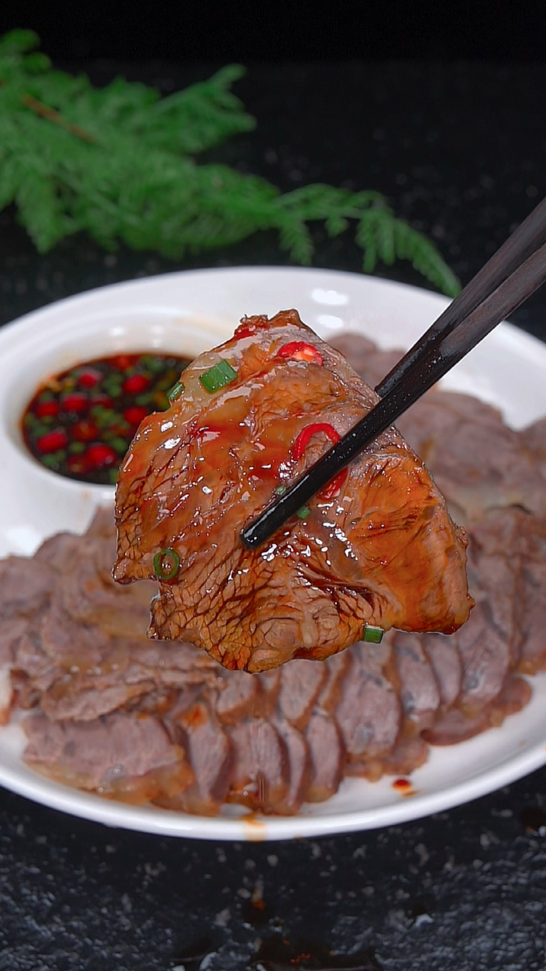卤牛肉的家常做法