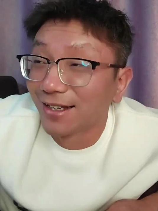 赛博人物志第十一期,烧饼哥父子