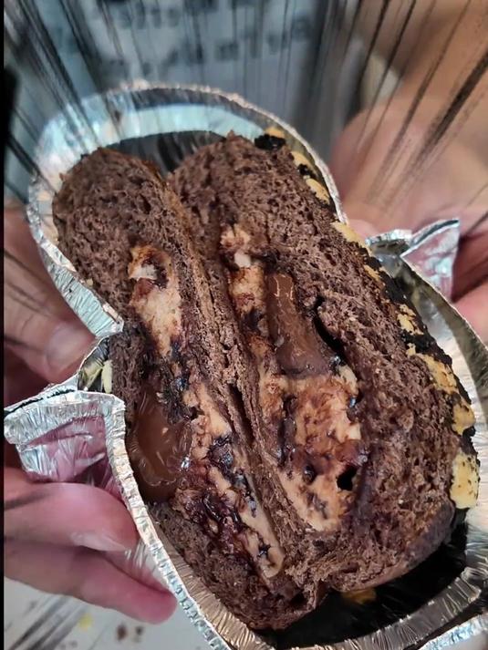 小杨面包店居然出了爆浆巧克力!第二期欧包新品测评来啦!