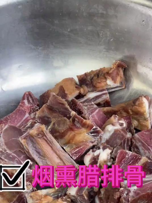腊排骨炖鲜萝卜,腊味十足鲜香又美味