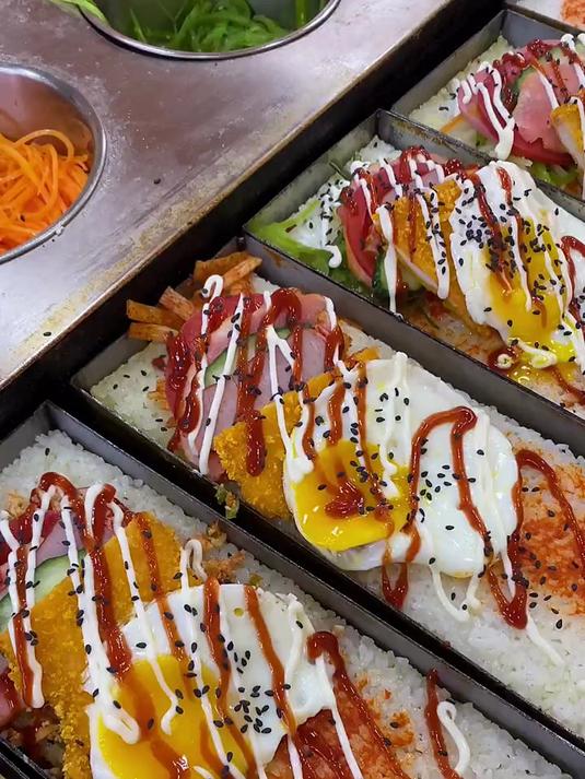 网红锅巴饭摆摊一天赚多少钱?真实账单公开