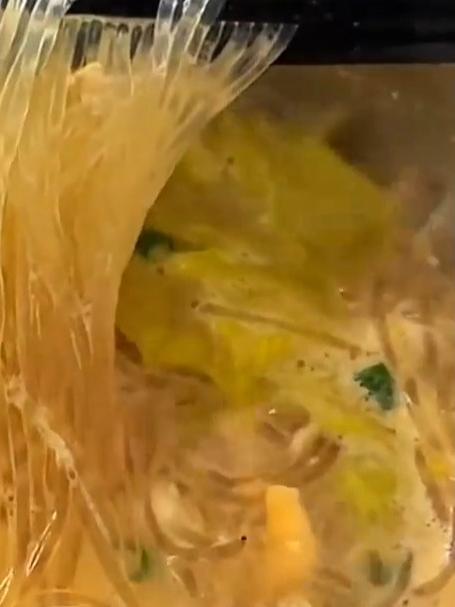 让冬天温暖上汤粉丝娃娃菜一口能鲜掉眉毛啦 #上汤娃娃菜