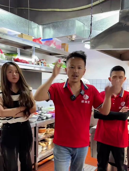 湖南菜的代表,青椒焖老鸭分享揭秘