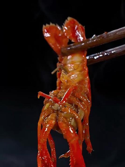 家庭版简单好吃的油焖小龙虾做法