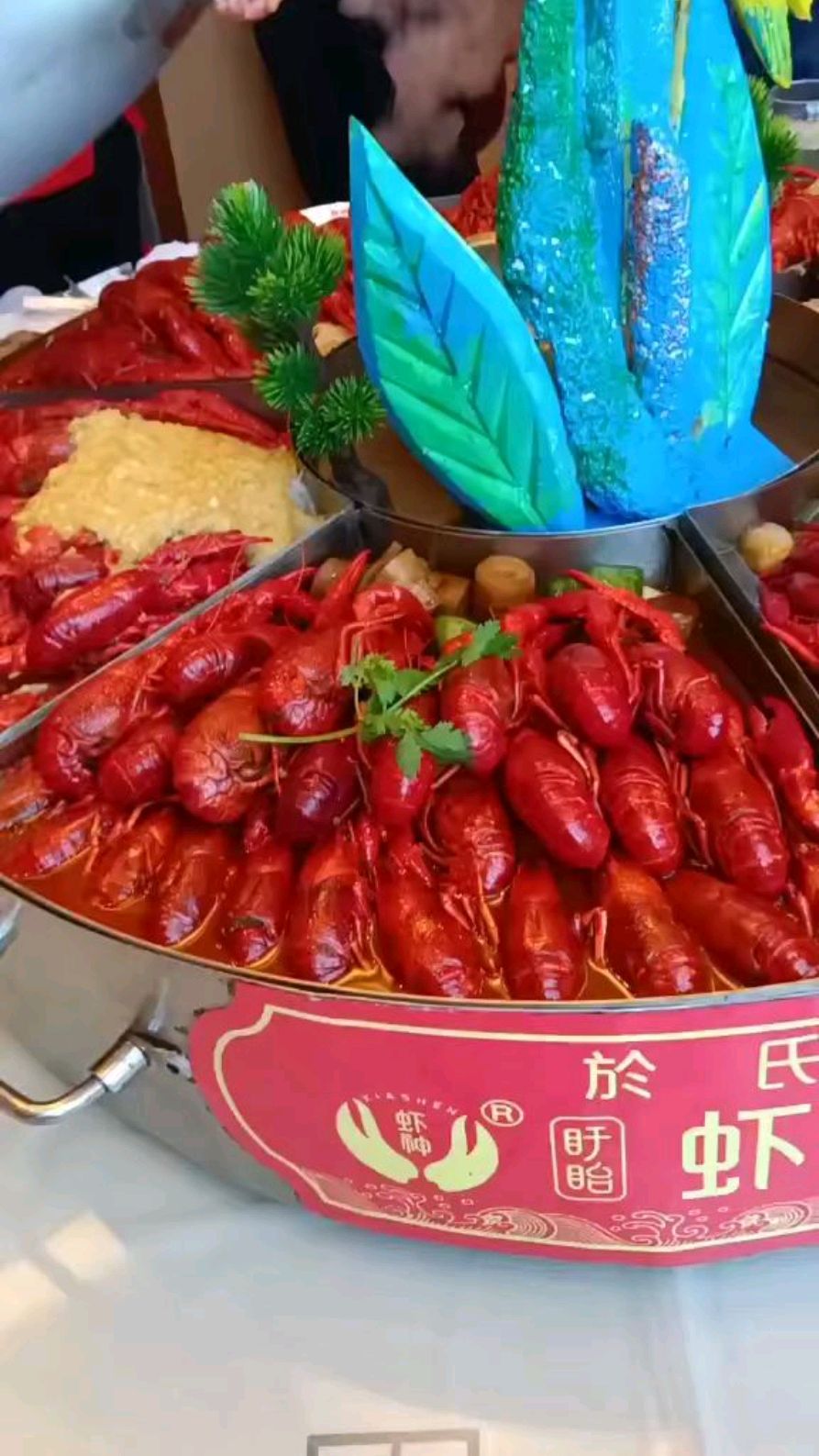 这才是正宗的龙虾宴!