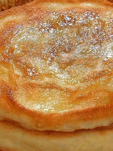 今天给大家分享一个家常饼的做法