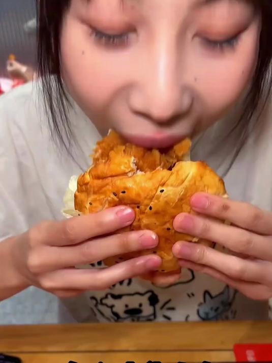 汉堡叠叠乐 浅尝15个汉堡 实现汉堡自由