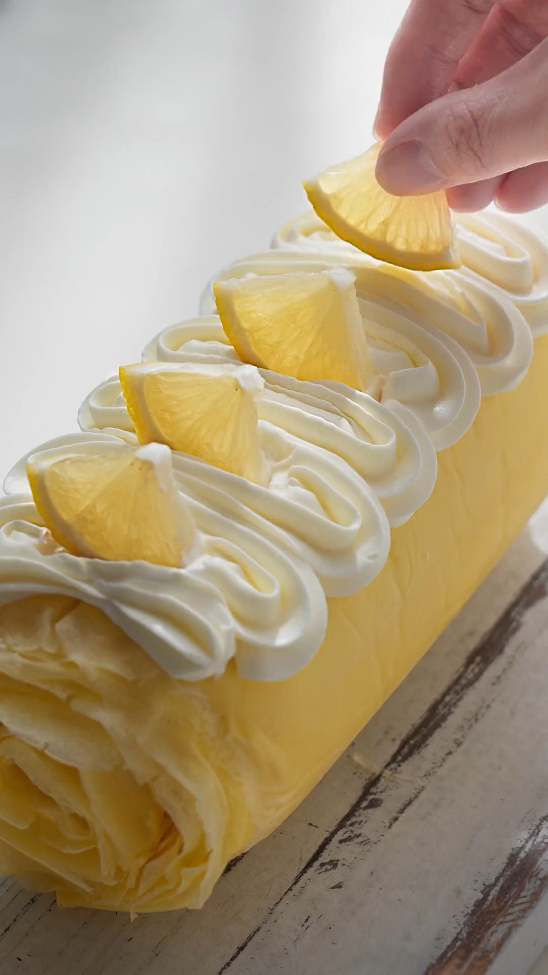 柠檬千层卷|这放在整个千层届都是相当炸裂的存在啊#千层蛋糕 #毛巾卷 #治愈系美食