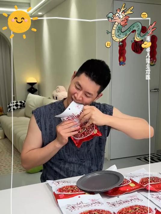 烧烤店同款小鱼花生 有鱼有青豆的搭配，真的巨巨巨好吃