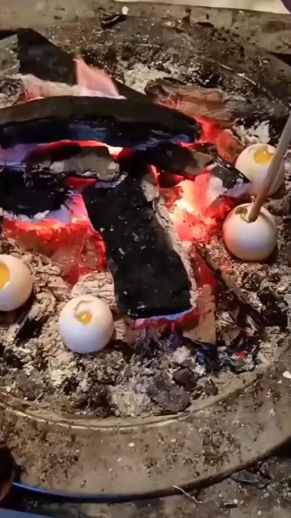 烤鸡蛋秒变烤炸弹!