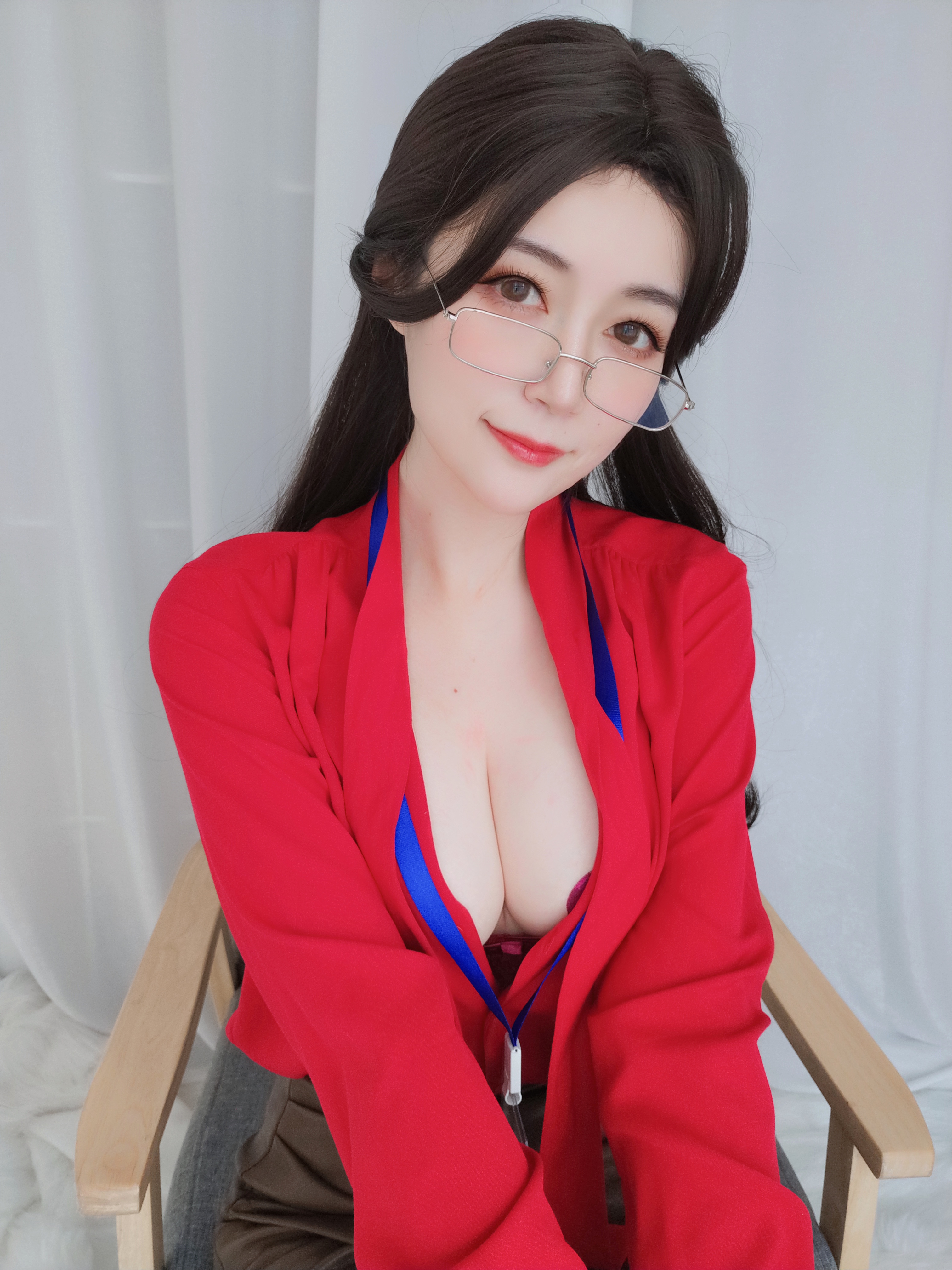 Coser小姐姐白银 NO.002 - 新上任上司[43P+3V318M]-六色网