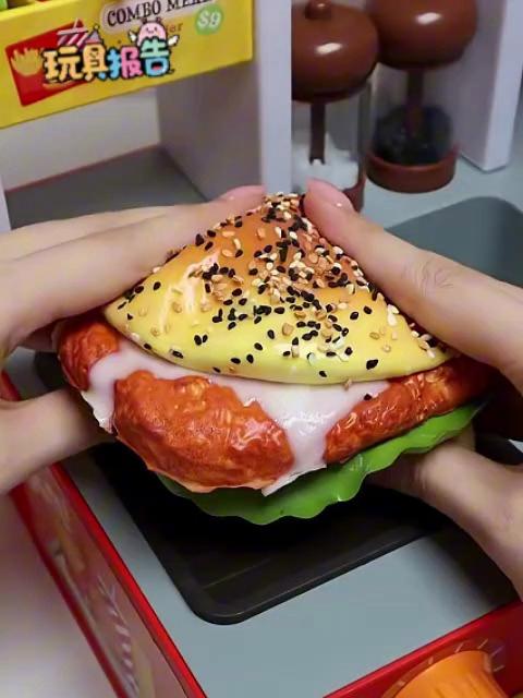 天啦,我做了一个巨无霸大汉堡
