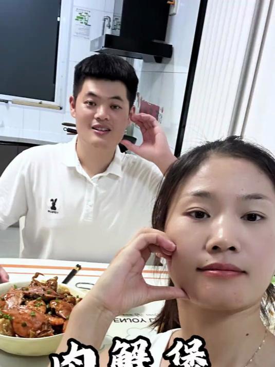 在家轻松复刻胖哥俩肉蟹煲，香香辣辣太好吃啦！