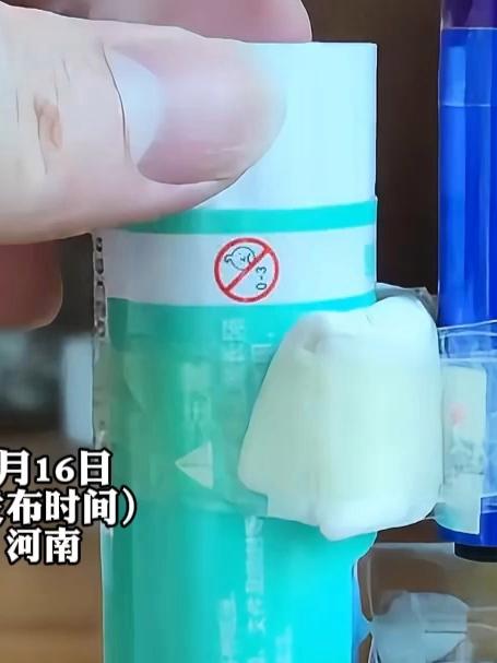 #金榜同行时#男生分享自制手搓高倍显微镜,并用它观察圣女果果肉细胞,细胞:有一股廉价的目光