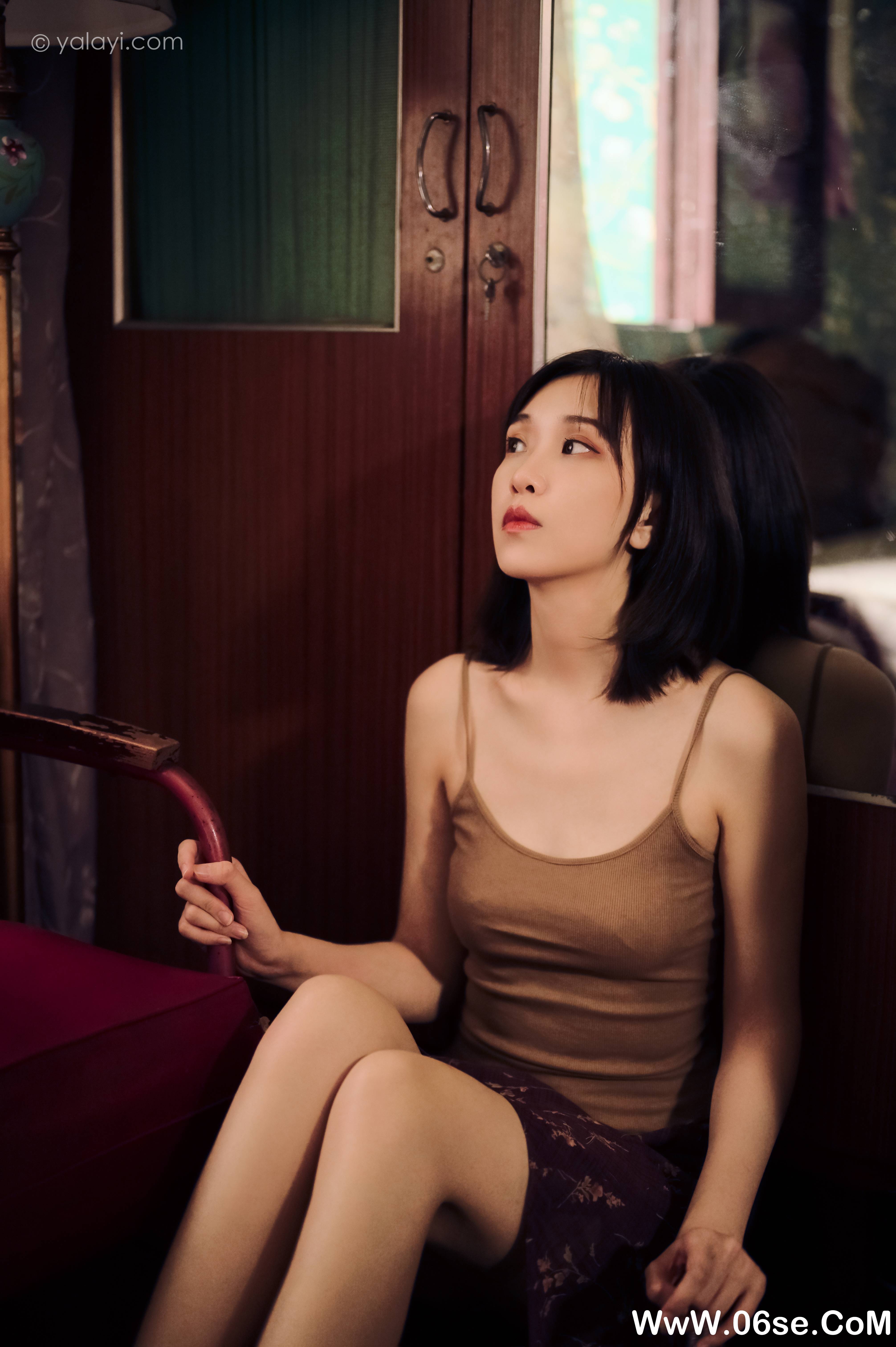 图片[5]-[YALAYI雅拉伊] 2020.08.14 NO.689 妍妍《黯然》[35P+1P513M]-六色网