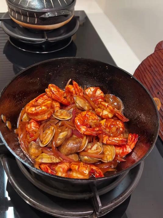 每周我家都会做几次干锅菜，做法简单又下饭