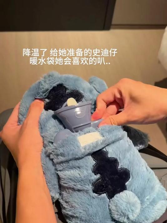 秋日小确幸！史迪仔卡通鲨鱼注水袋，加厚PVC拆洗无忧~