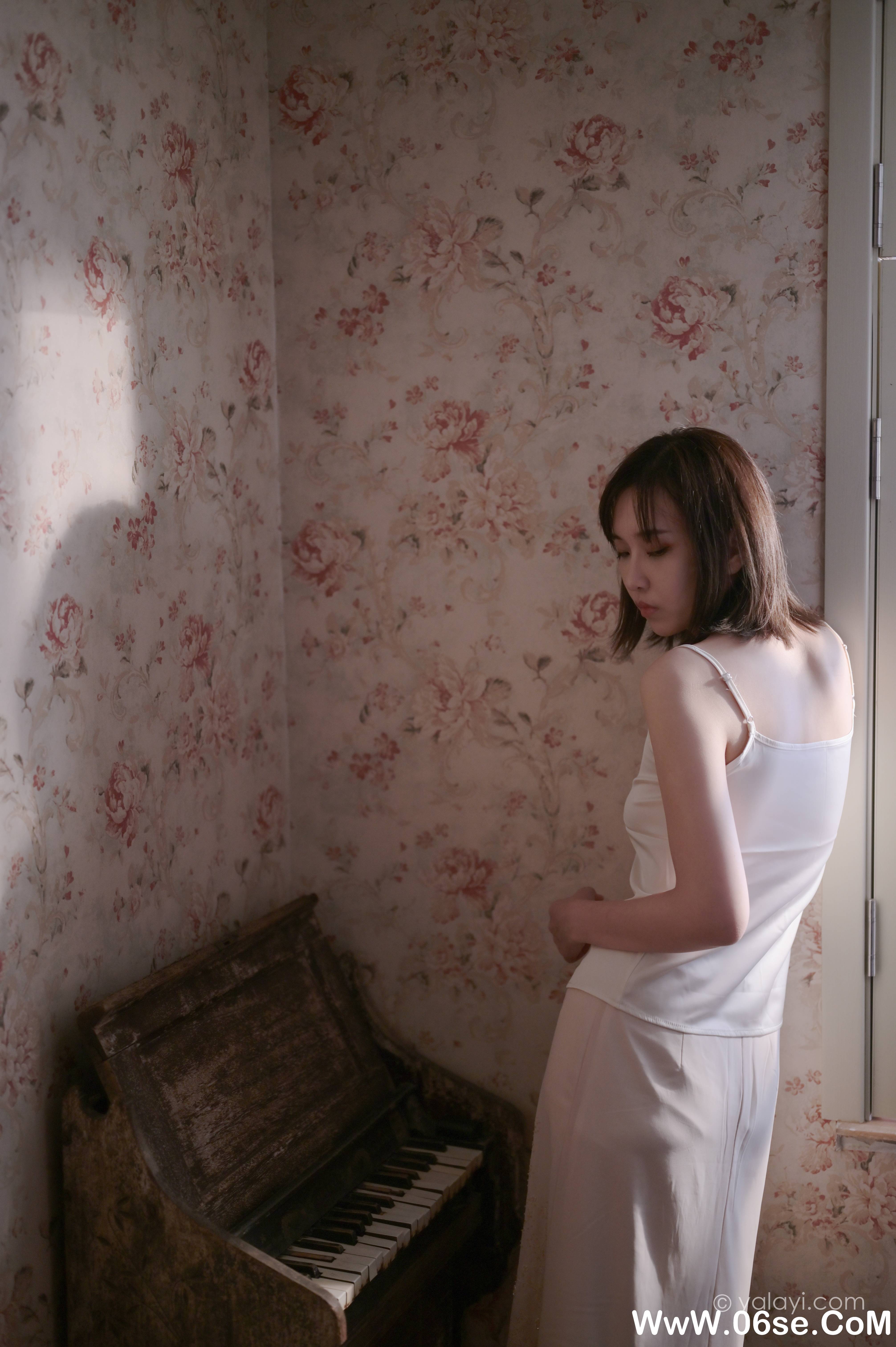 图片[10]-[YALAYI雅拉伊] 2020.08.31 NO.696 妍妍《孤独患者》[32P+1P488M]-六色网