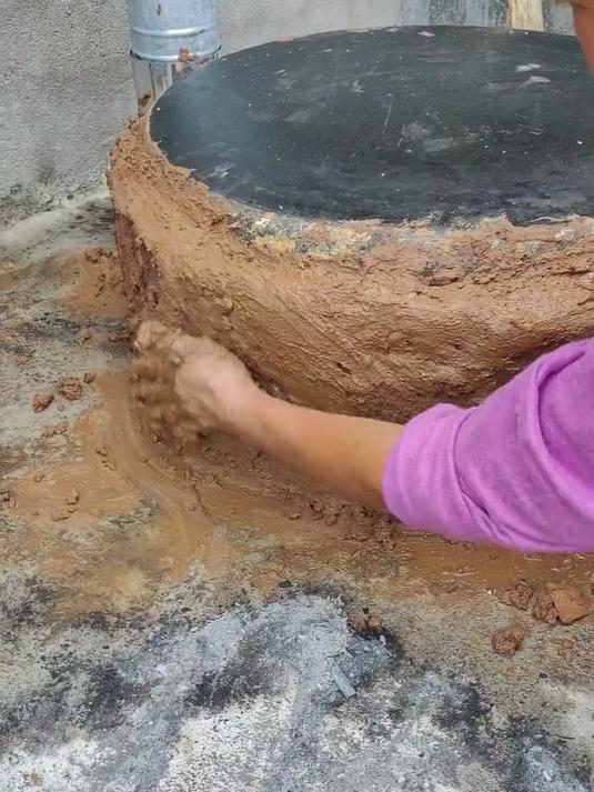 农村的老手艺,师傅手工制作泥土煎饼鏊子,山东人民估计都认识