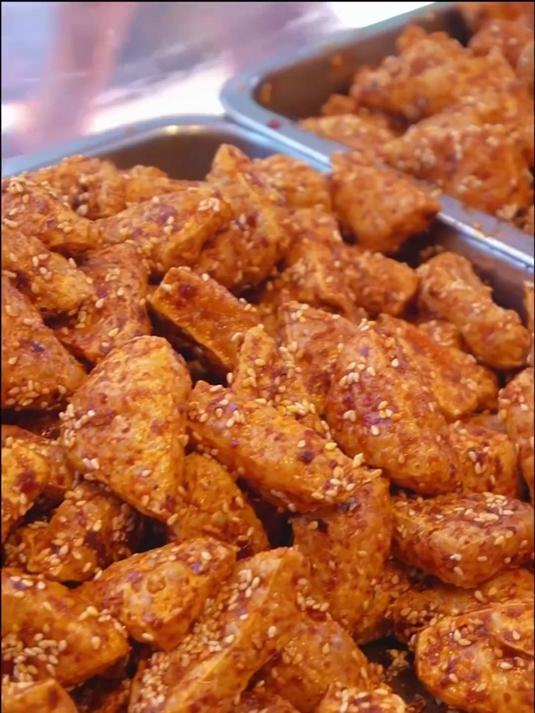 泸州三区四县特色美食媲美全国。古蔺麻辣鸡，叙永豆汤面