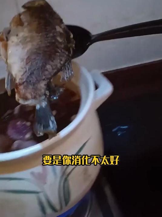 高蛋白养生赤小豆粉葛鲫鱼汤:健身增肌,日常补蛋白