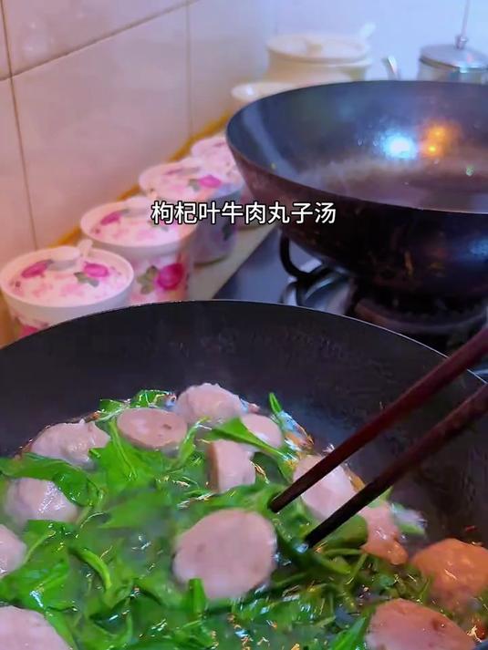 营养鲜美的牛肉丸汤