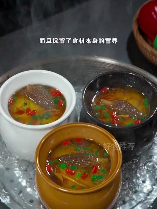 深夜食堂!瓦罐煨鸡爪炖到脱骨,连汤都喝光光